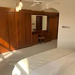 Red-22- Alsalam Suites